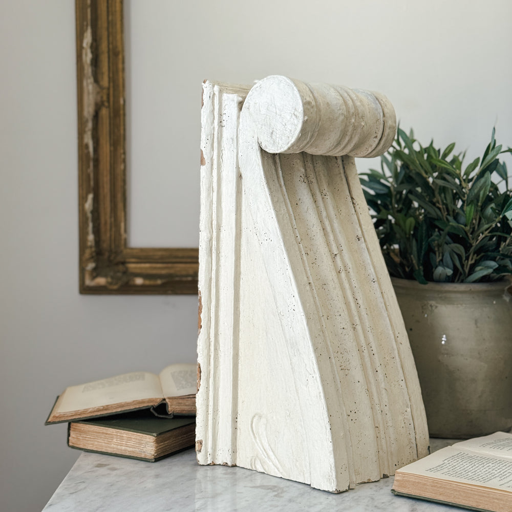 Vintage Wooden Corbel Piece.