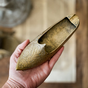 Vintage brass shoe ashtray.