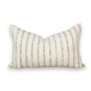 Winnie 16 x 24" Pillow Cover