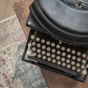Vintage Remington Typewriter.