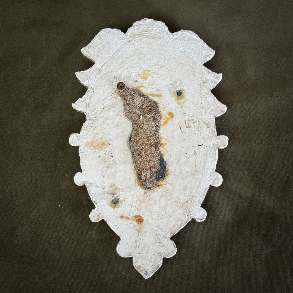 Vintage Plaster Lion Crest