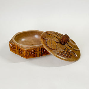Vintage Carved Grape Wooden Bowl.
