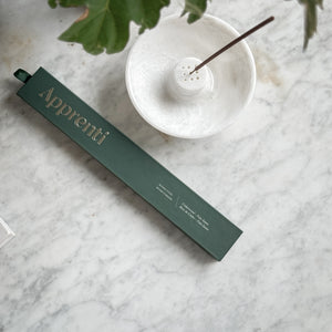 Apprenti - Cedarwood and Palo Santo Incense