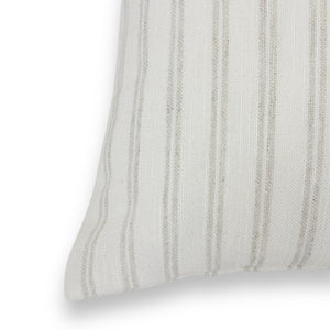 Nell 20" Pillow Cover