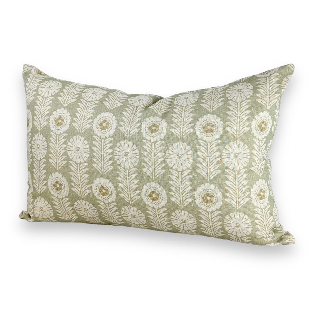 Lily 16 x 24 Pillow Cover.