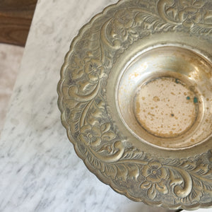 Vintage wide flower edge vase bowl.