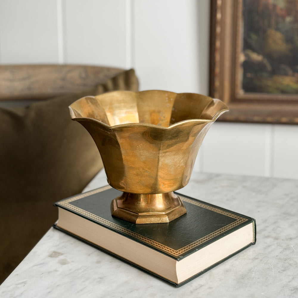 Vintage Brass Scalloped Pot.