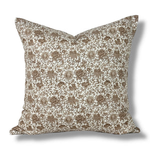 Delia 20" Pillow Cover