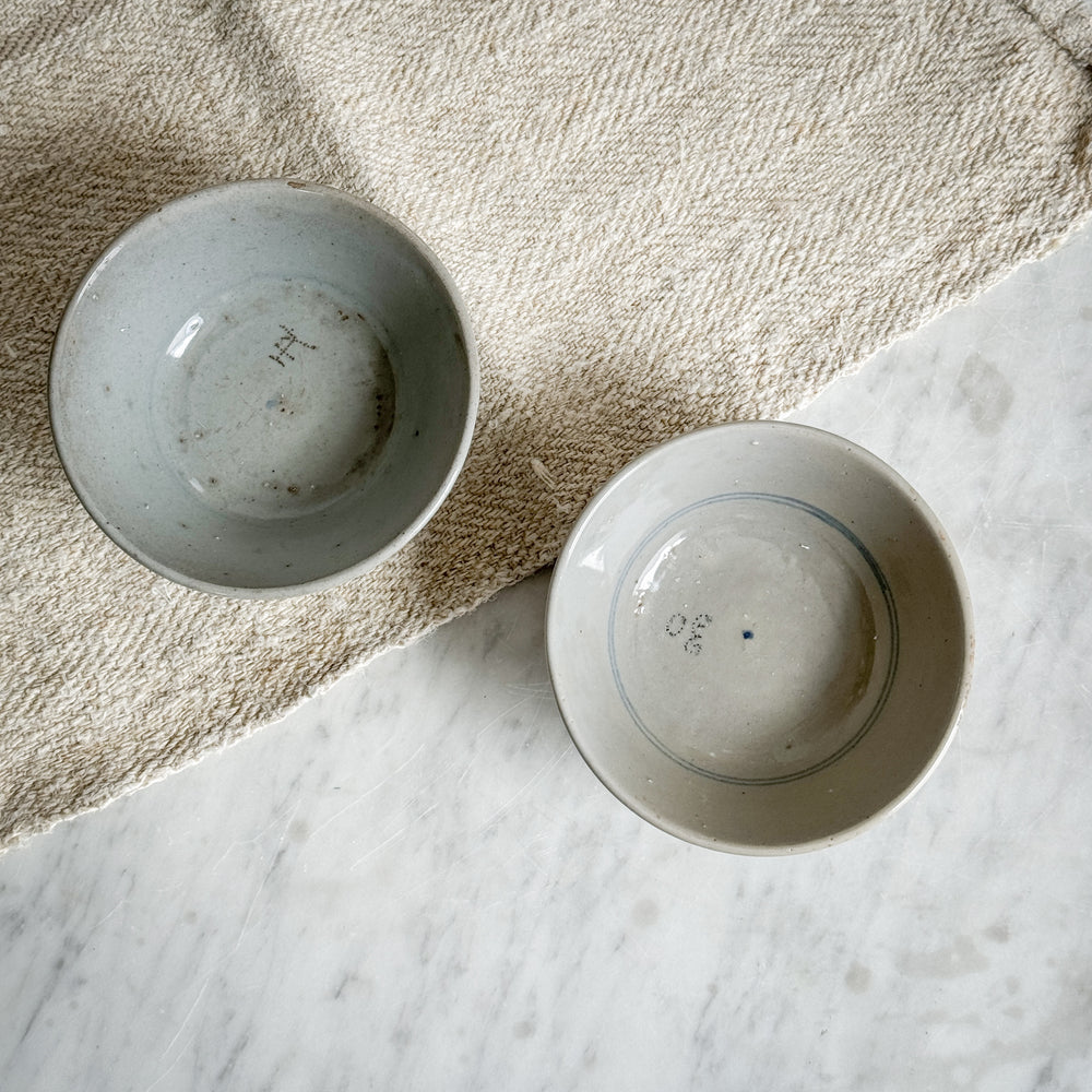 Vintage blue pottery bowl I
