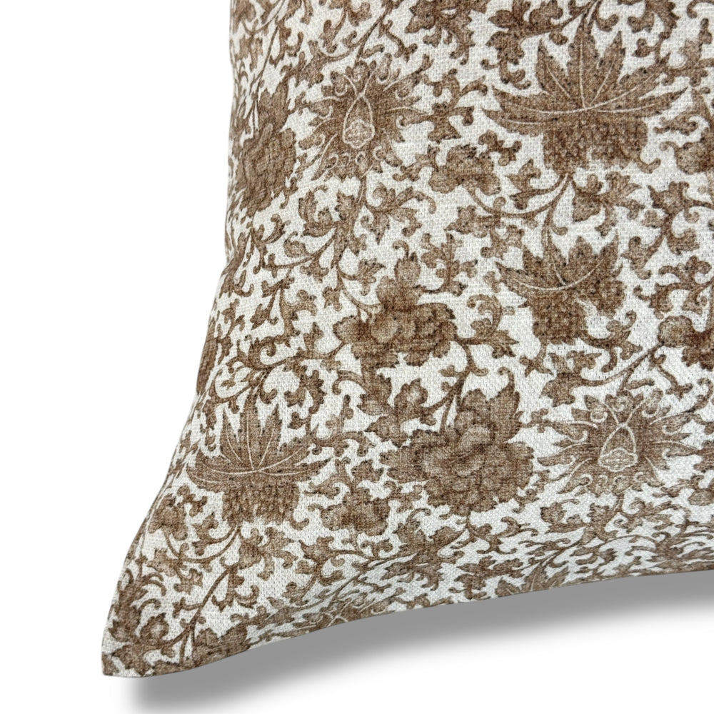 Delia 20" Pillow Cover
