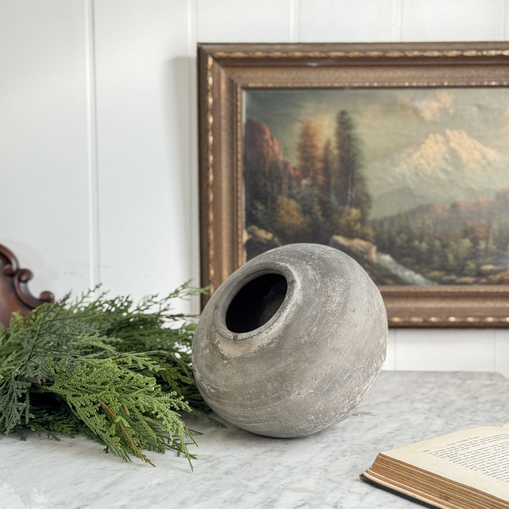 Vintage black pottery vase I