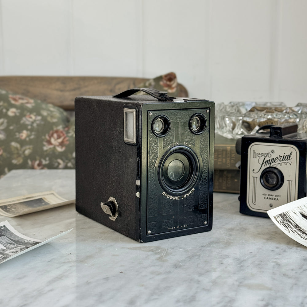 Vintage Kodak Eastman Six brownie junior.
