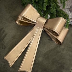 Gold Metal Double Bow.