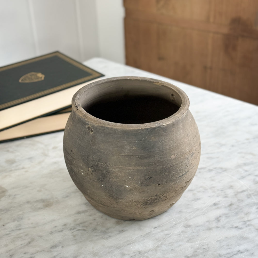 Vintage Black Pot.