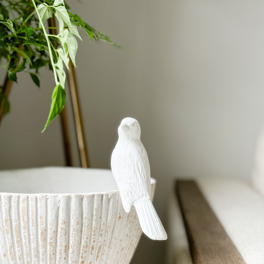 
                
                    Load image into Gallery viewer, Ceramic swallow bird.
                
            