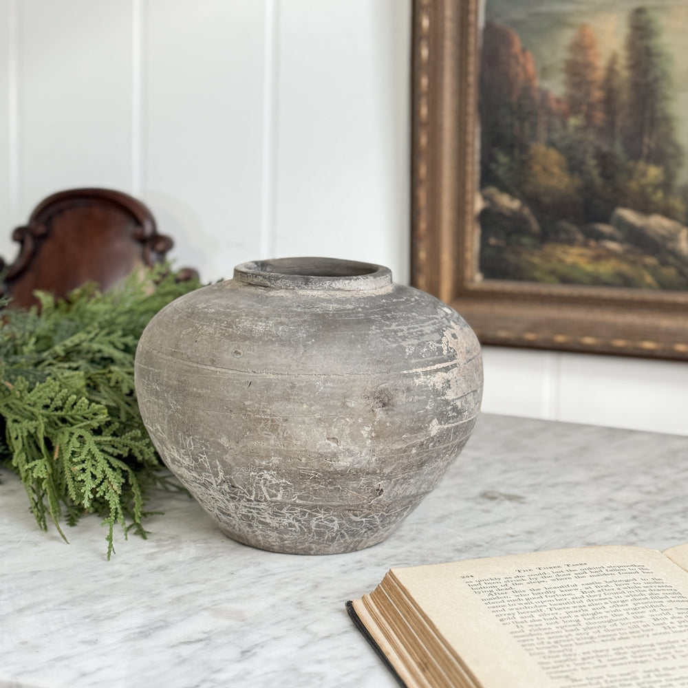 Vintage black pottery vase I