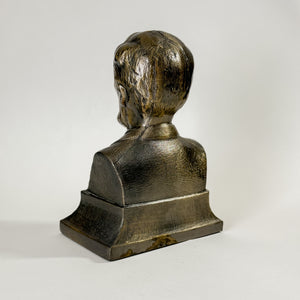 Vintage Abraham Lincoln bust.