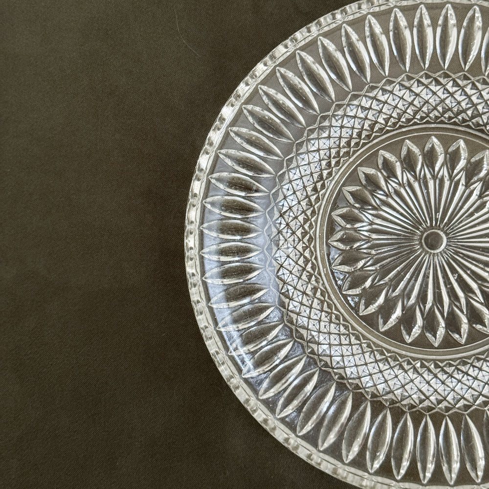 Vintage Glass Charger