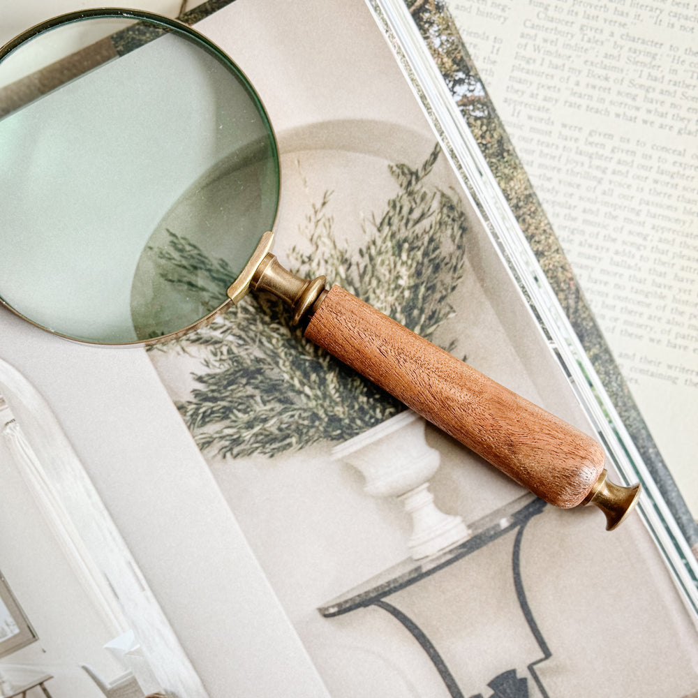 Wooden Handle Magnify Glass