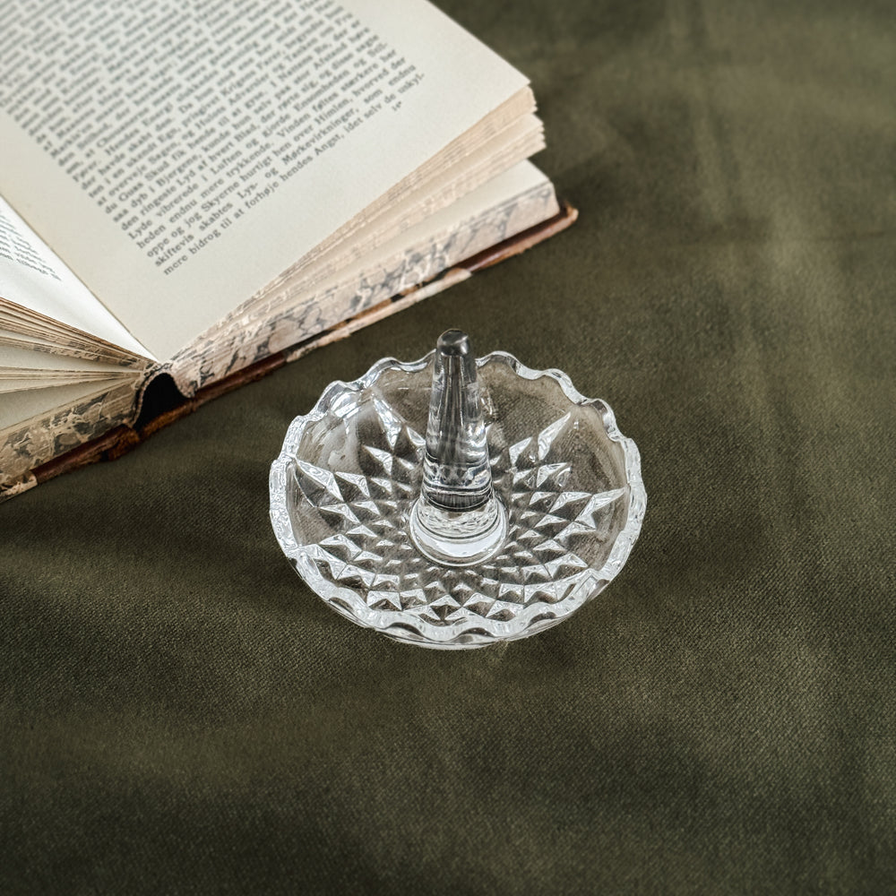 Vintage crystal ring holder
