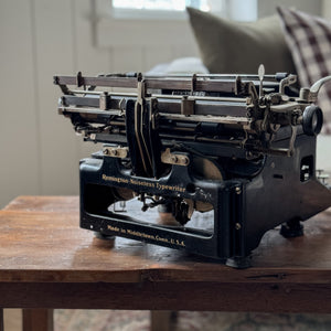 Vintage Remington Typewriter.