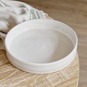 
                
                    Load image into Gallery viewer, Atelier Tréma- Oven Serving Dish White.
                
            