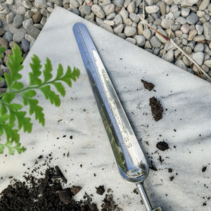 Stainless garden widger