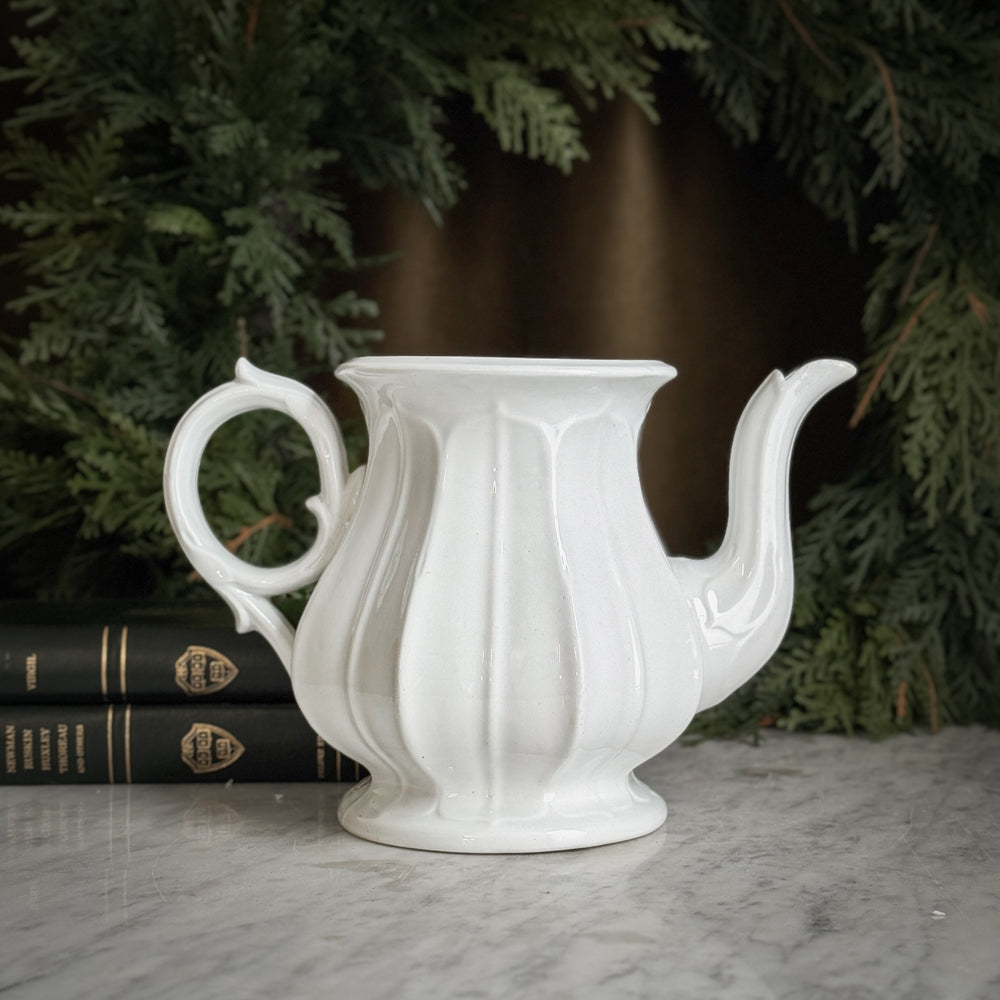 Antique ironstone teapot no lid - ENGLAND.