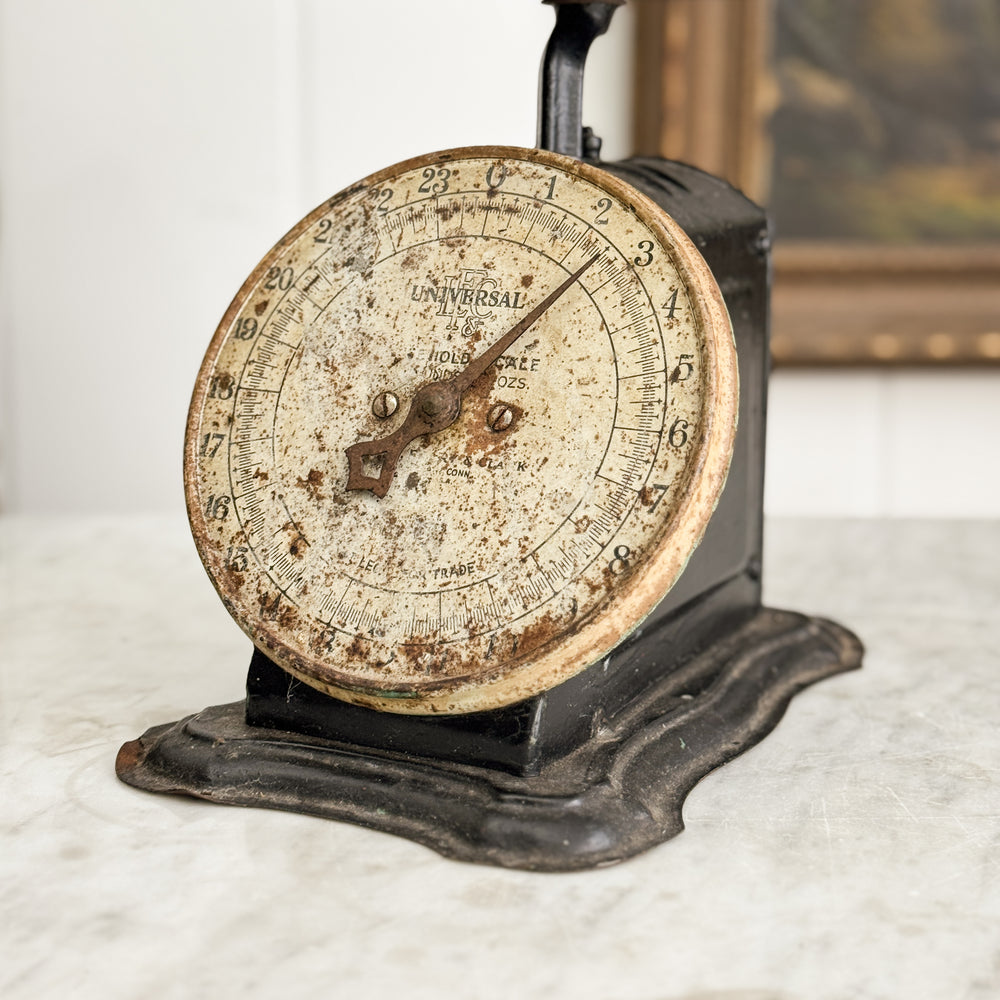 Vintage black Universal kitchen scale.