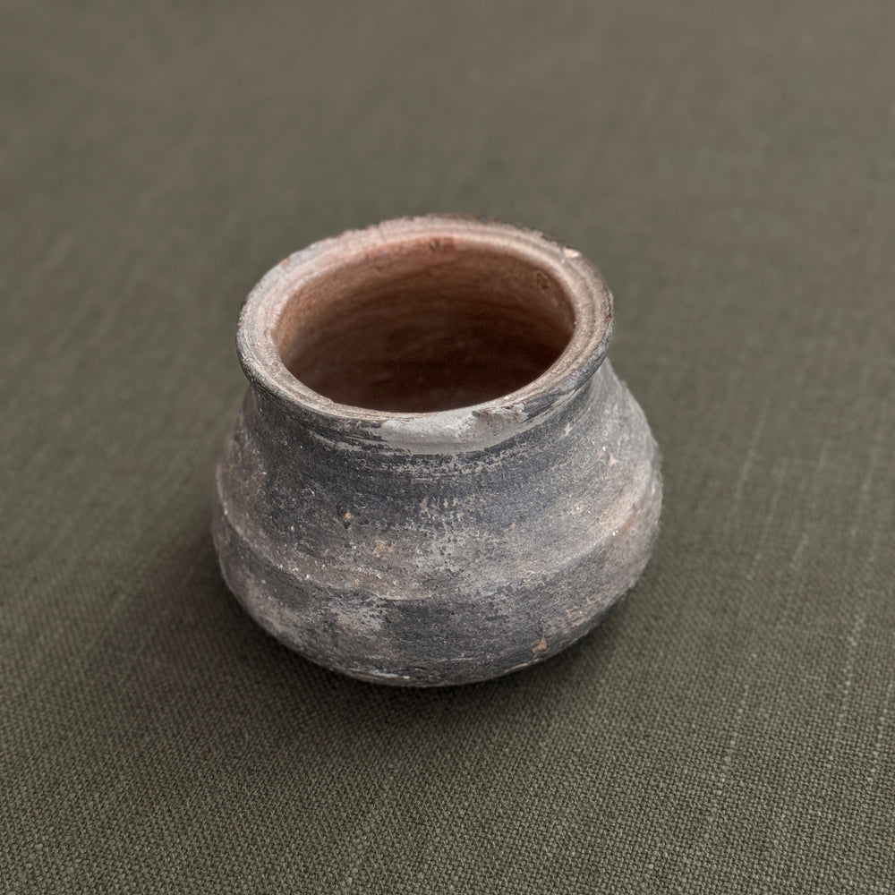 Vintage Small Clay Pot I.