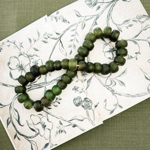 
                
                    Load image into Gallery viewer, Green Glass Recycled Beads.
                
            