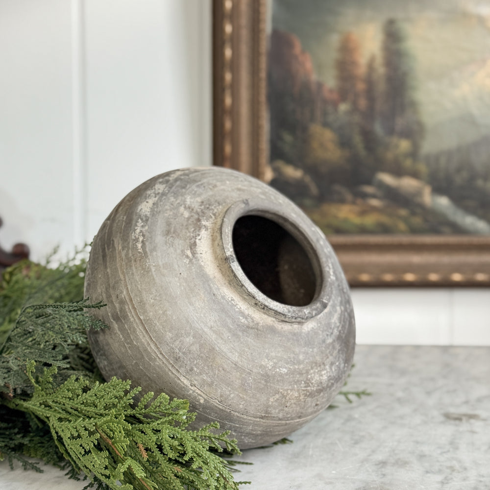 Vintage black pottery vase I