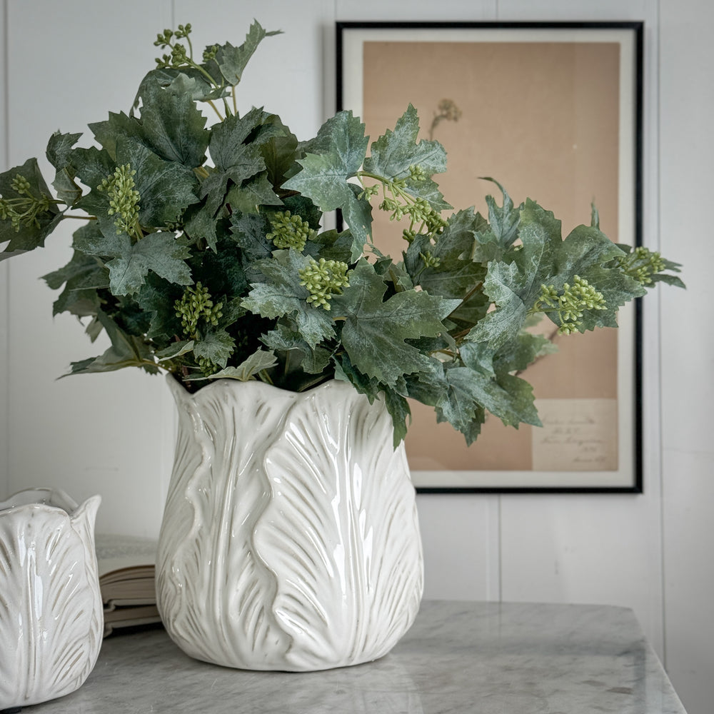 White Cabbage Leaf Pot.