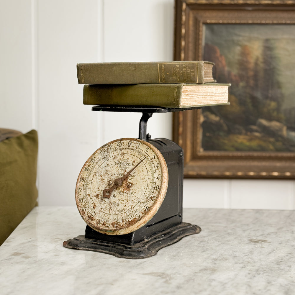Vintage black Universal kitchen scale.