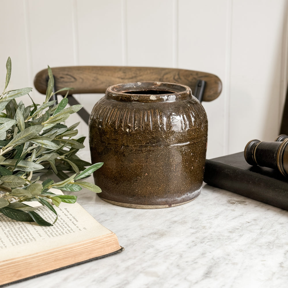 Vintage Mini Bean Pot.