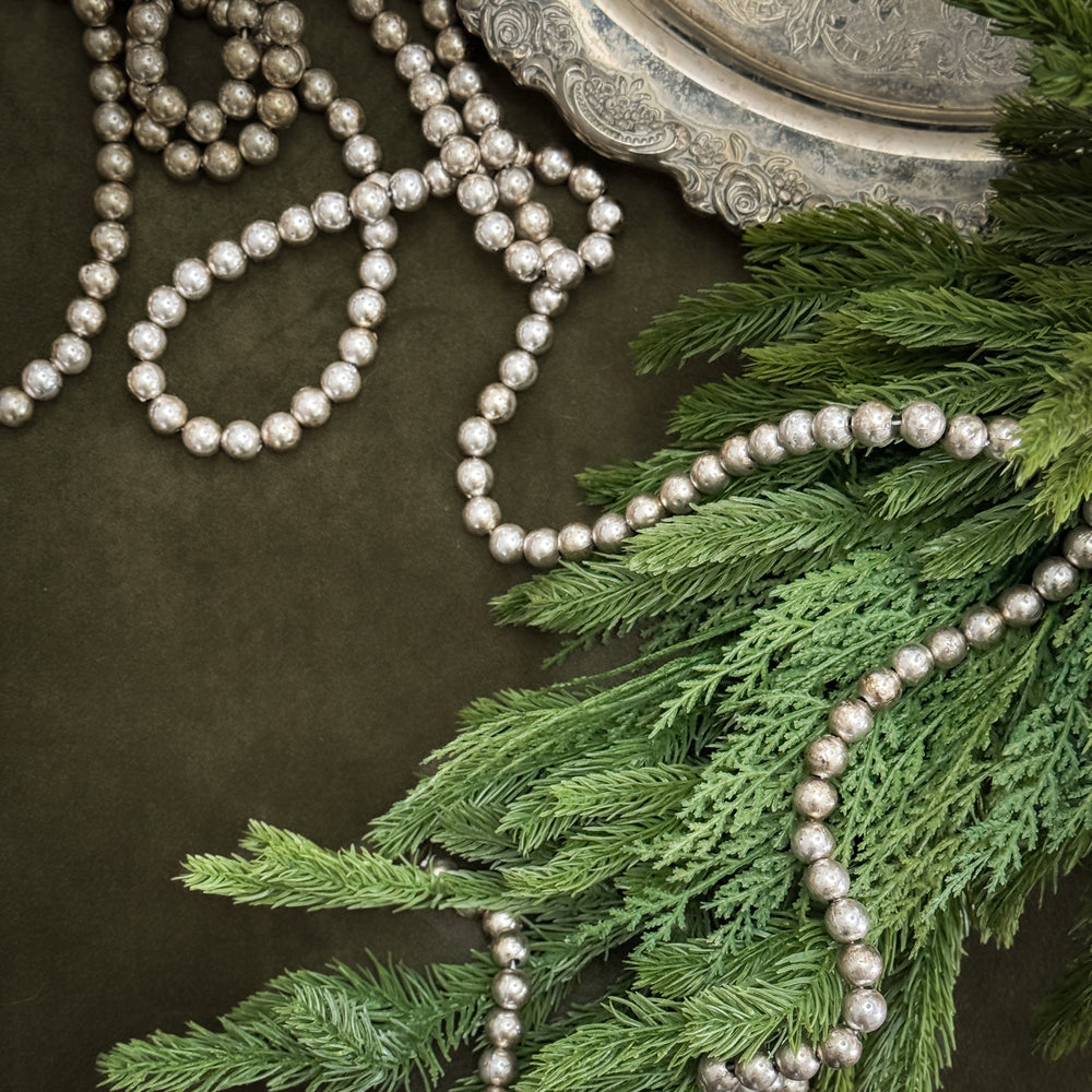 Antiqued Silver Ball 9ft Garland.