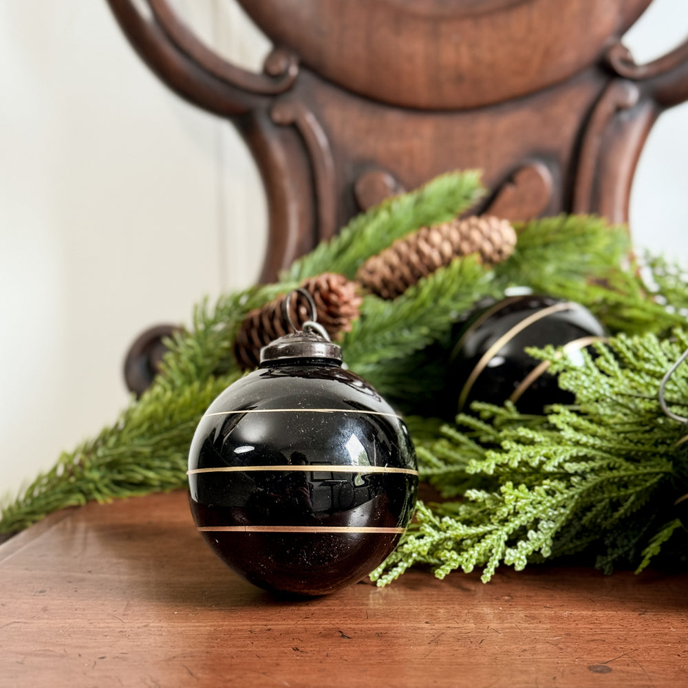 Black Ball Gold Band Ornament.