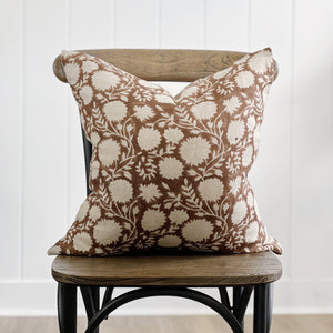 
                
                    Load image into Gallery viewer, Imogen 22&amp;quot; Pillow
                
            
