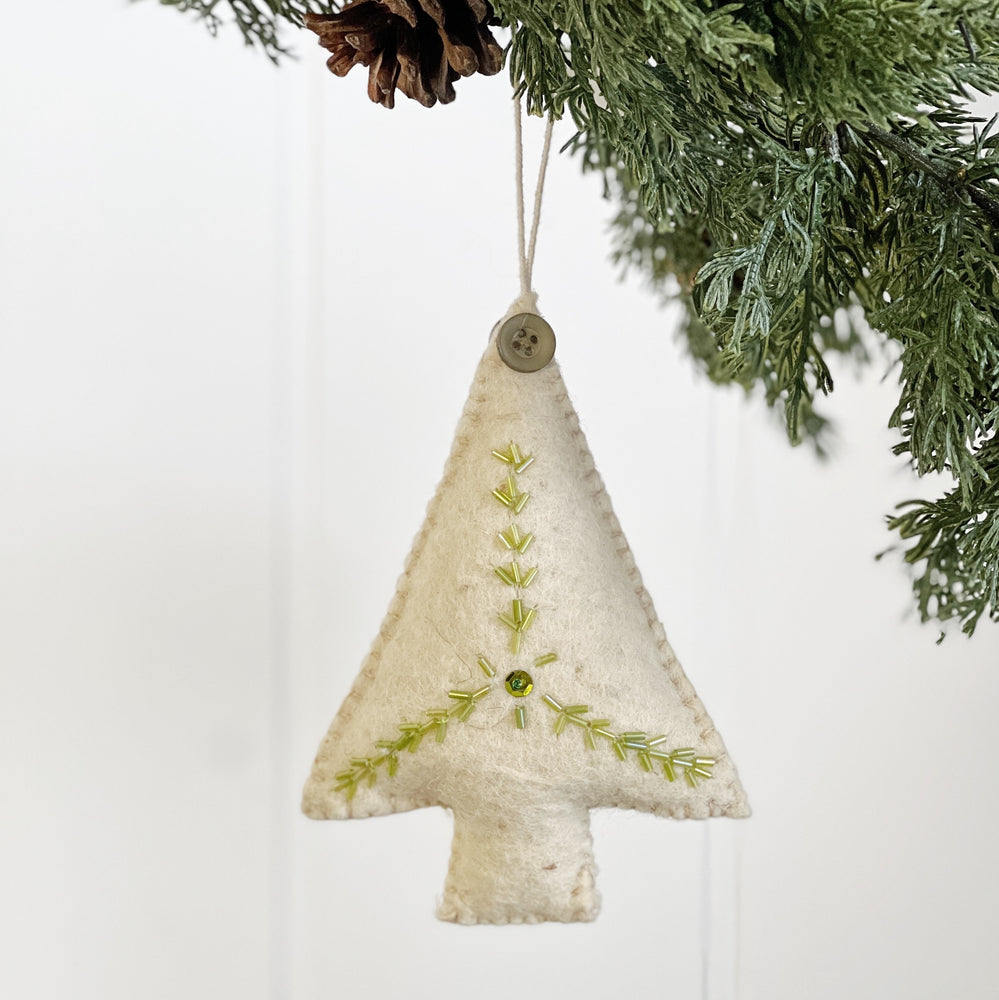 
                
                    Load image into Gallery viewer, Felt Tree Ornament
                
            