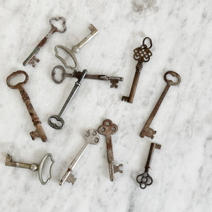 Vintage skeleton keys.
