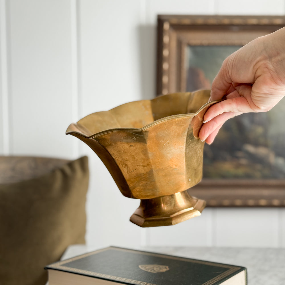Vintage Brass Scalloped Pot.