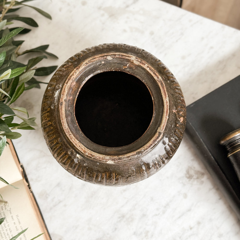 Vintage Mini Bean Pot.