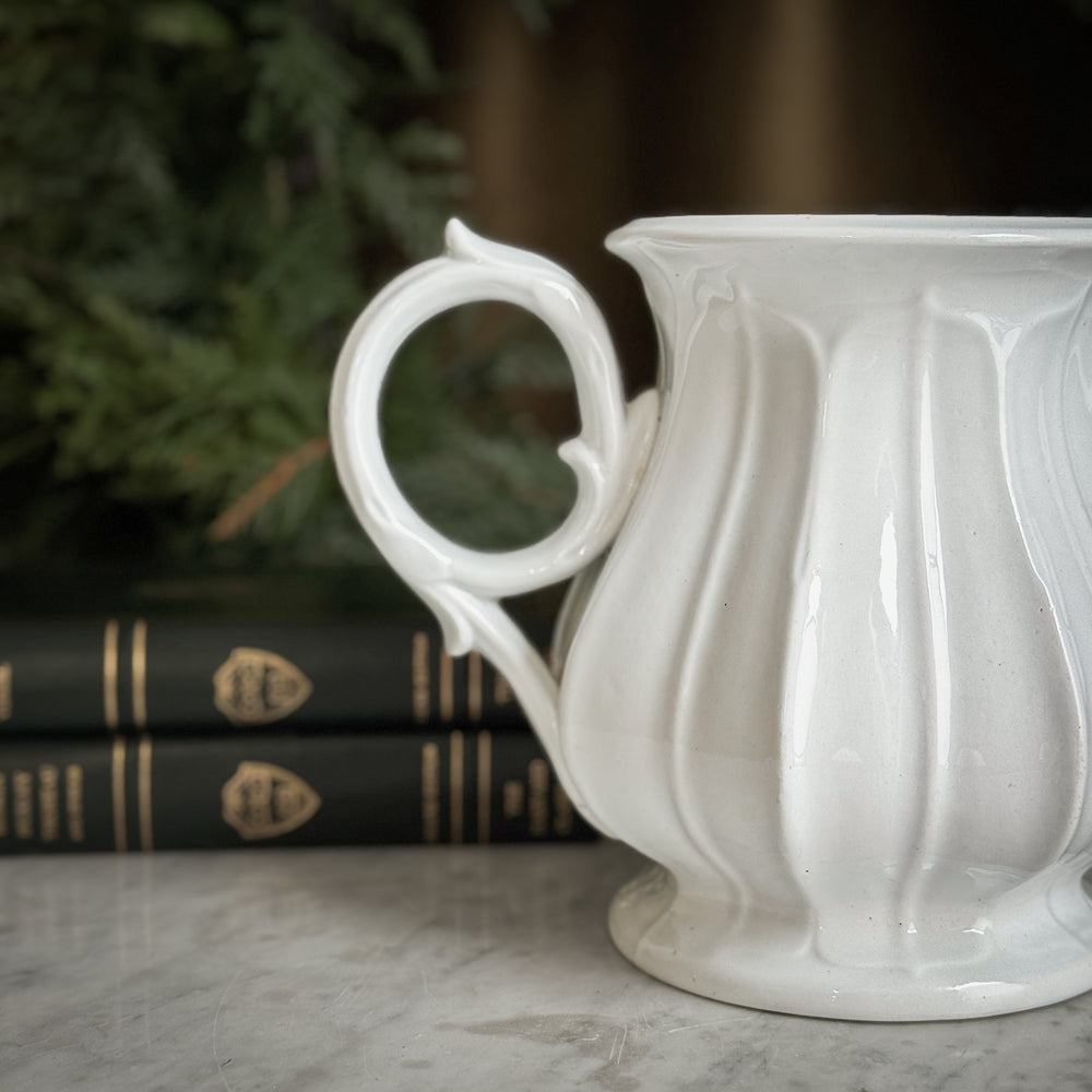 Antique ironstone teapot no lid - ENGLAND.