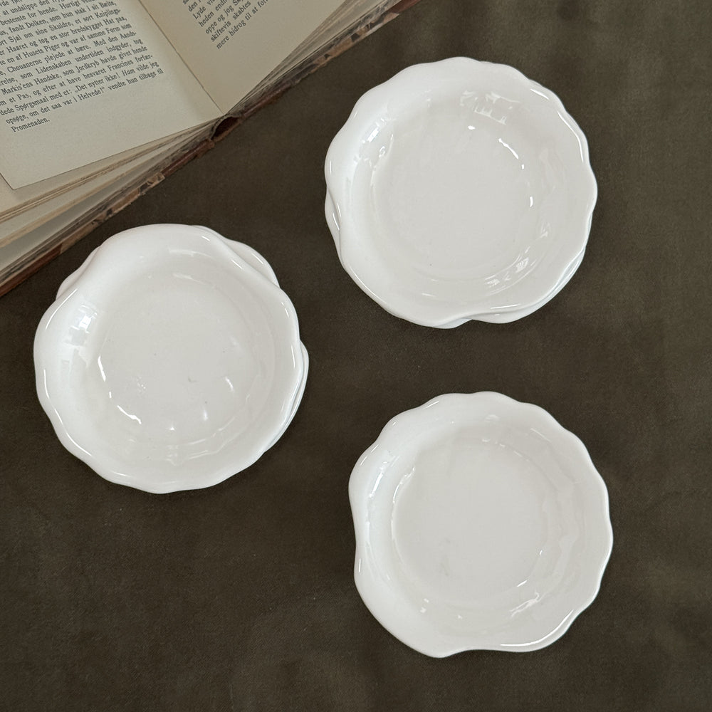 Vintage buffalo china butter pat.