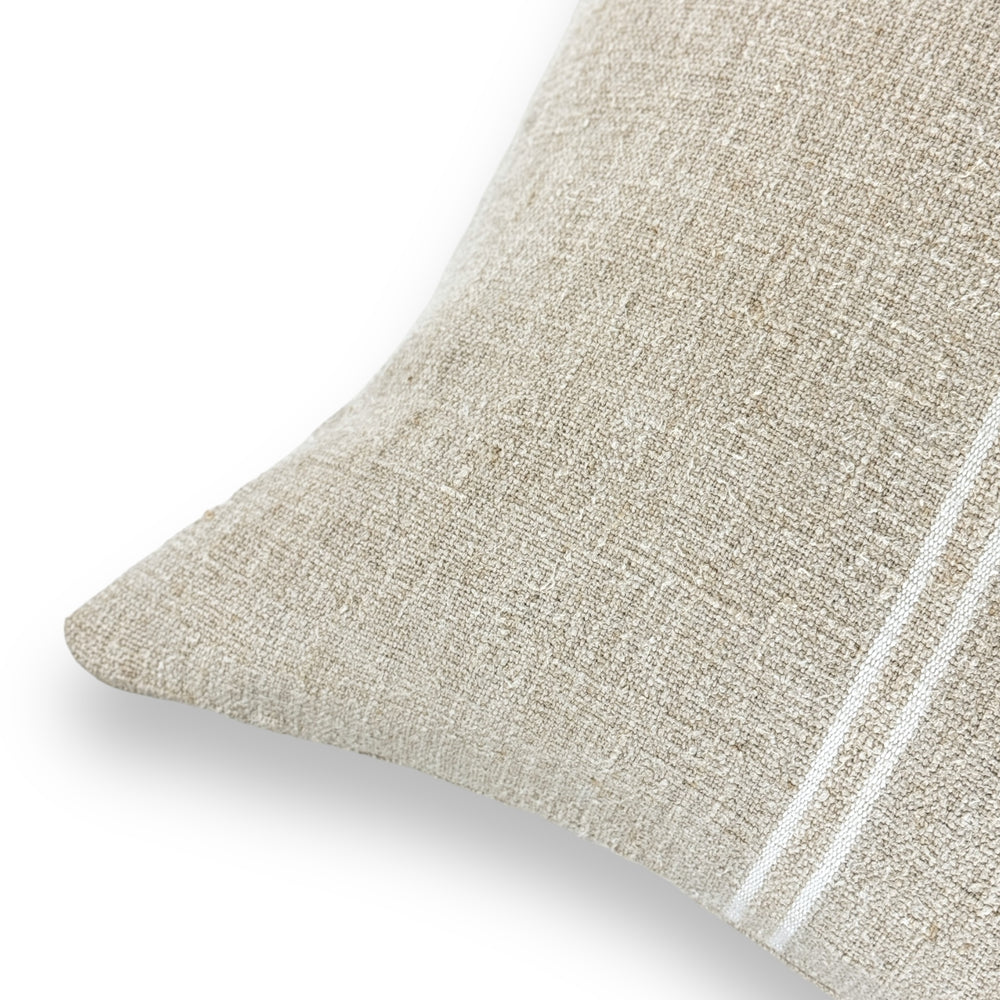 Cami 22" White Grainsack pillow Cover