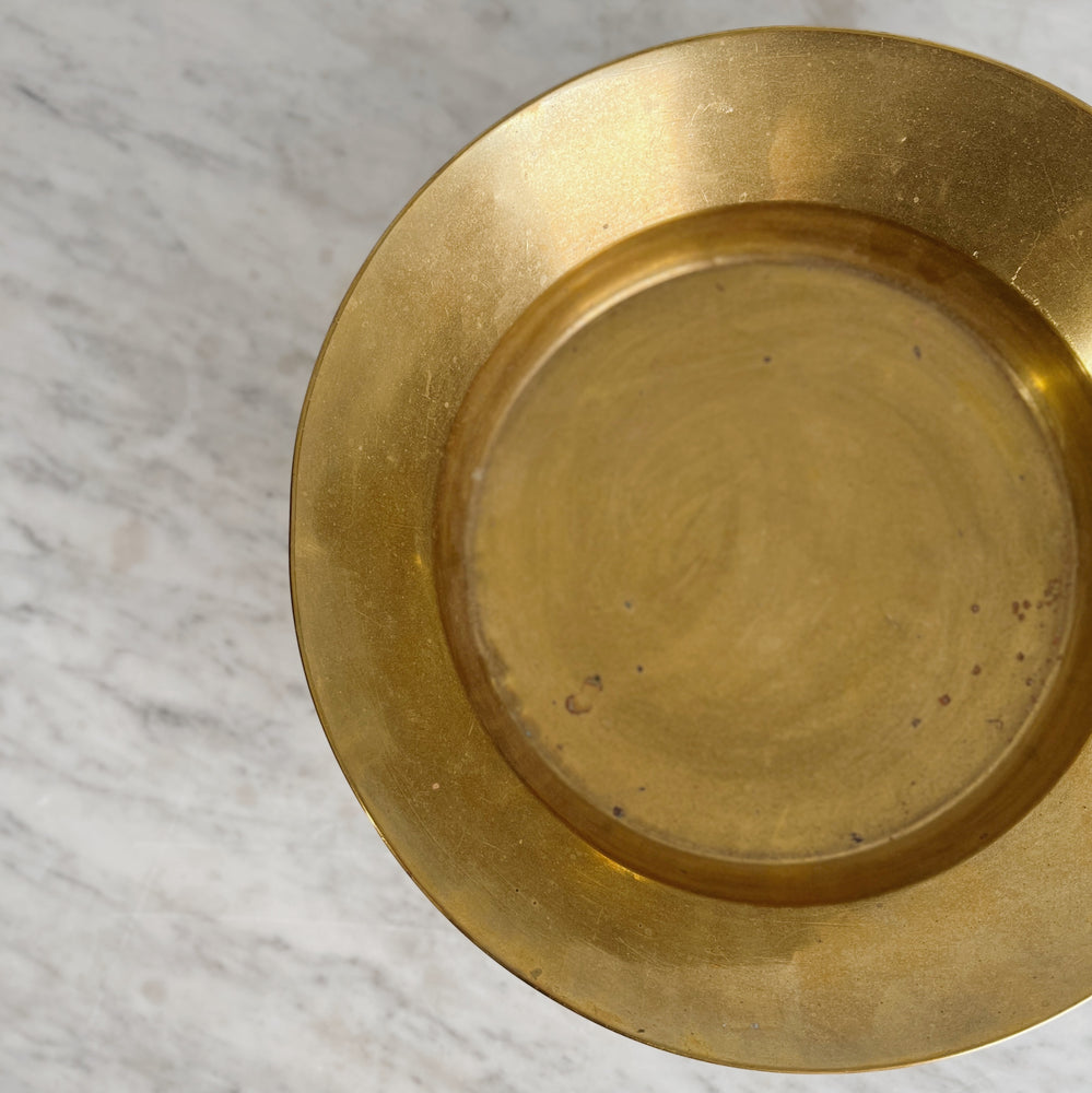 
                
                    Load image into Gallery viewer, Vintage Gold Bowl.
                
            
